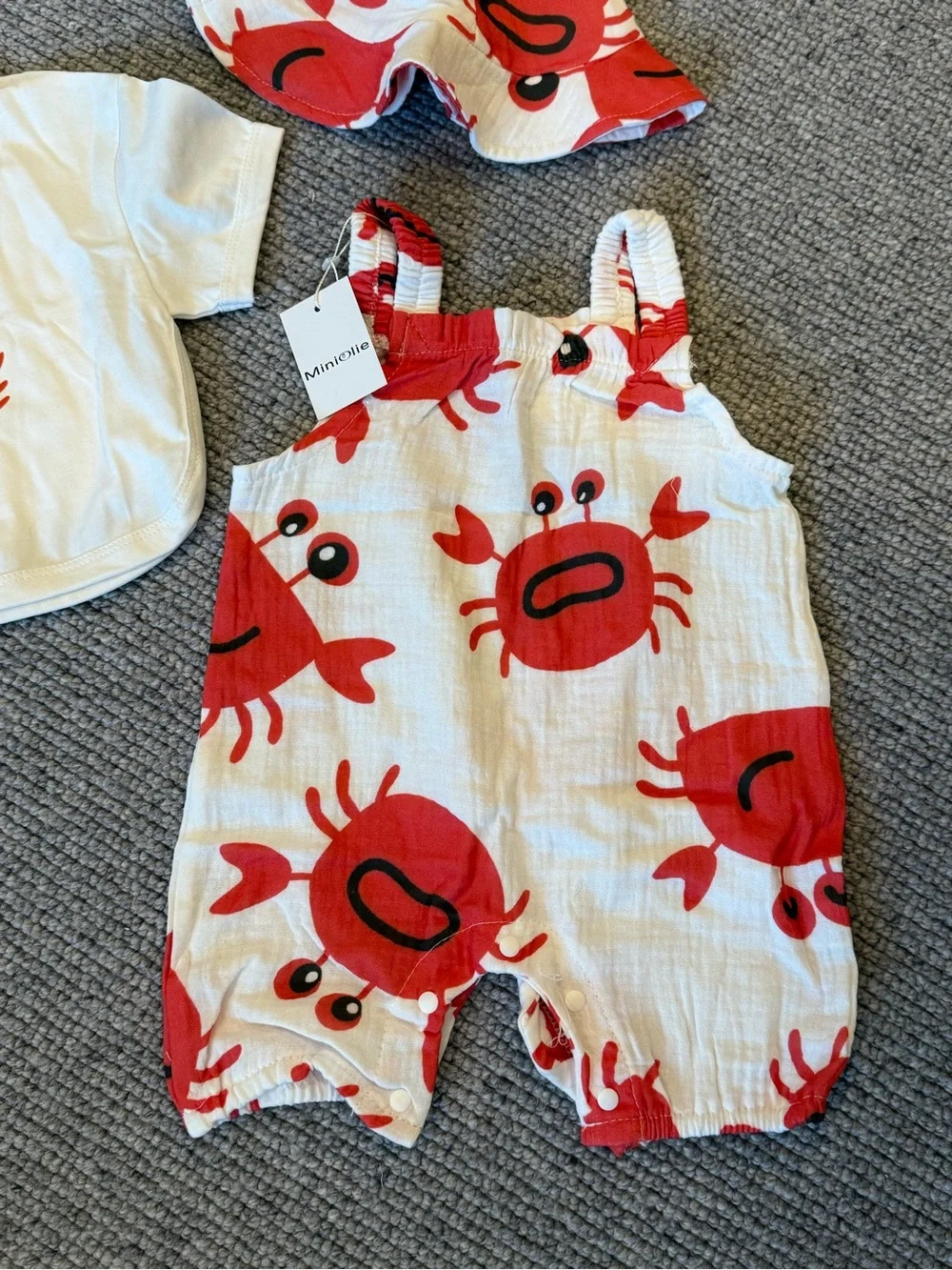 NEW NWT Mini Olie Baby Coveralls T-Shirt Hat Crab Summer Set White Red 3-6 mos